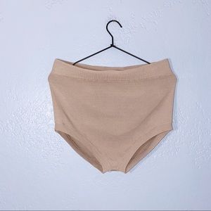 Zara
SHORT SHORTS RIBBED KNIT